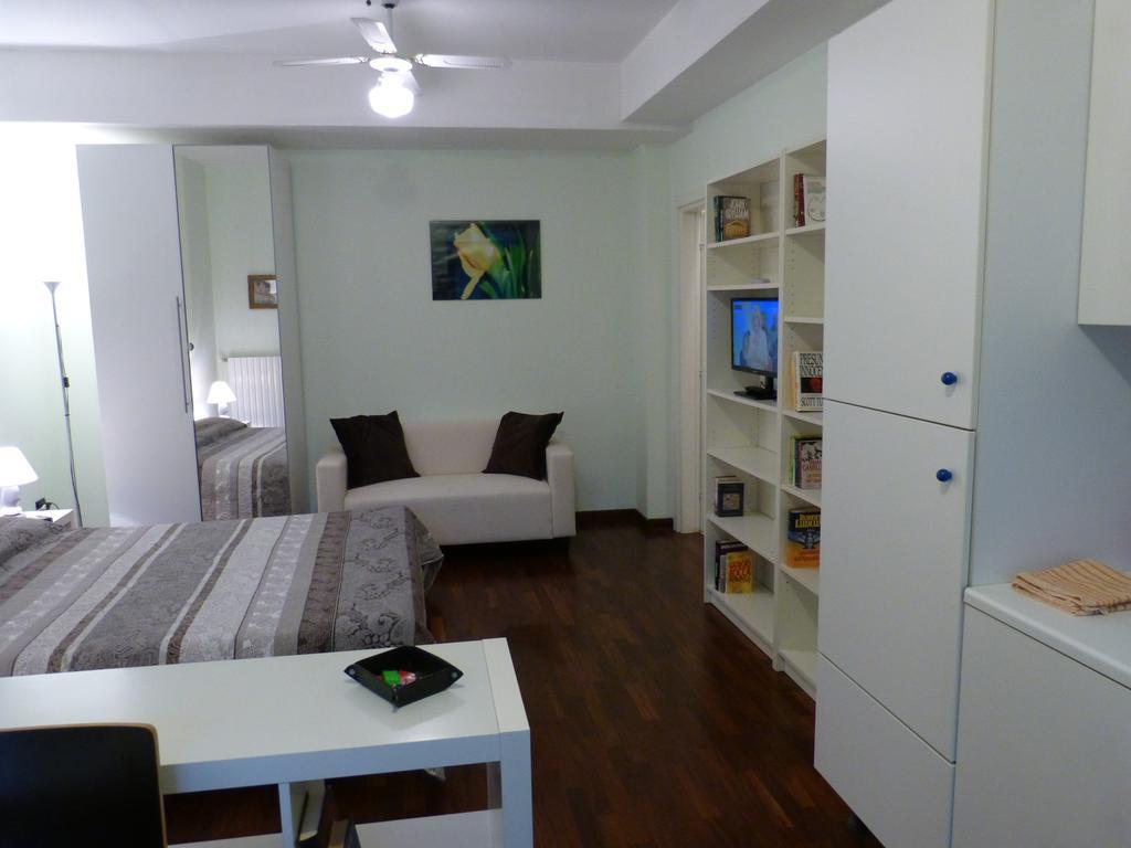 Residenza Piazza San Francesco Apartment Bologna Room photo